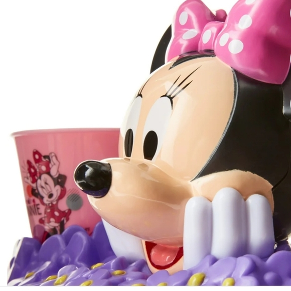 Disney Stylin' Smile Set - Picture 3 of 5